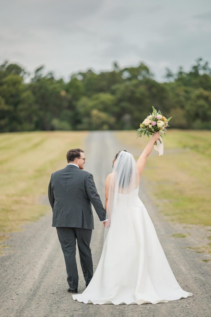 Sirromet wedding photography - country lane